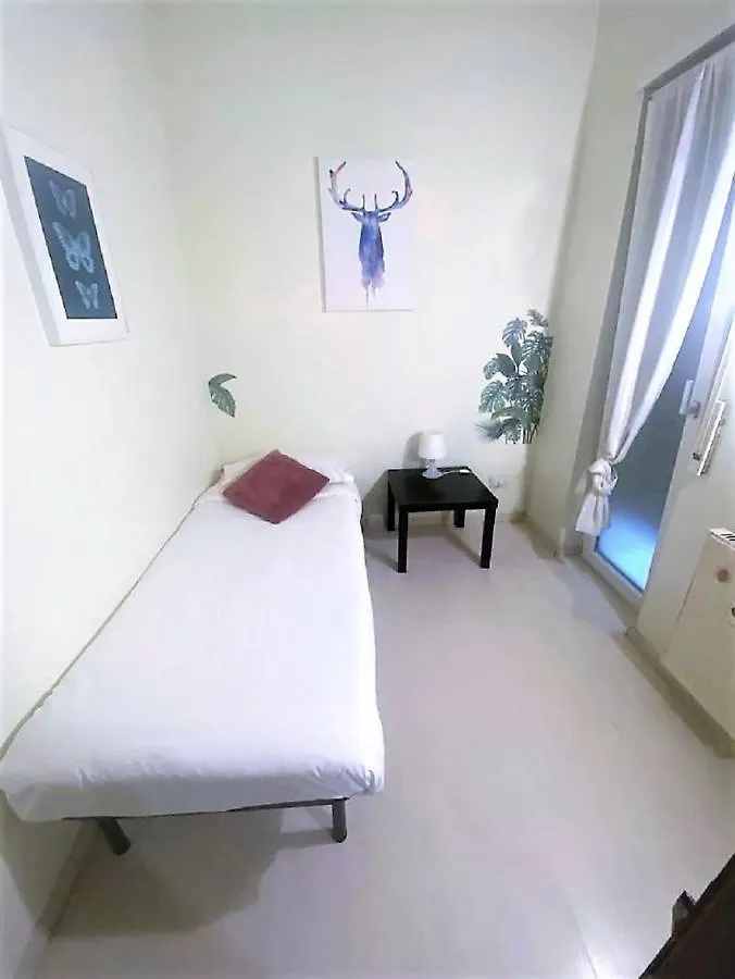 Daire Cozy Flat In Trastevere Roma
